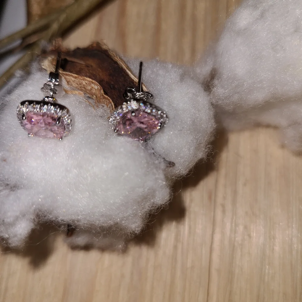 BREATHTAKING!!! BARBIE PINK  Halo Cut CZ stud earrings - Picture 9 of 9
